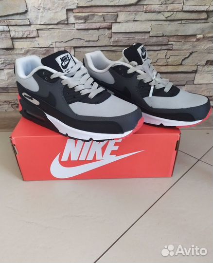 Кроссовки Nike Air Max 90 р-ры 40 41 42 43 44 EU