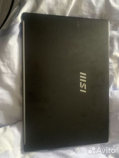 Ноутбук MSI Modern 15 b12m 215xru