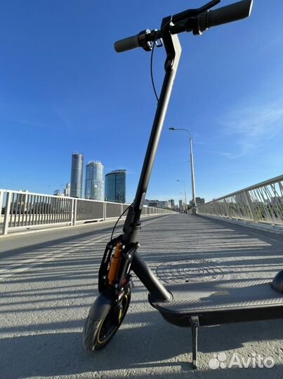 Ninebot Segway Kickscooter Max G30 + Monorim V4.0