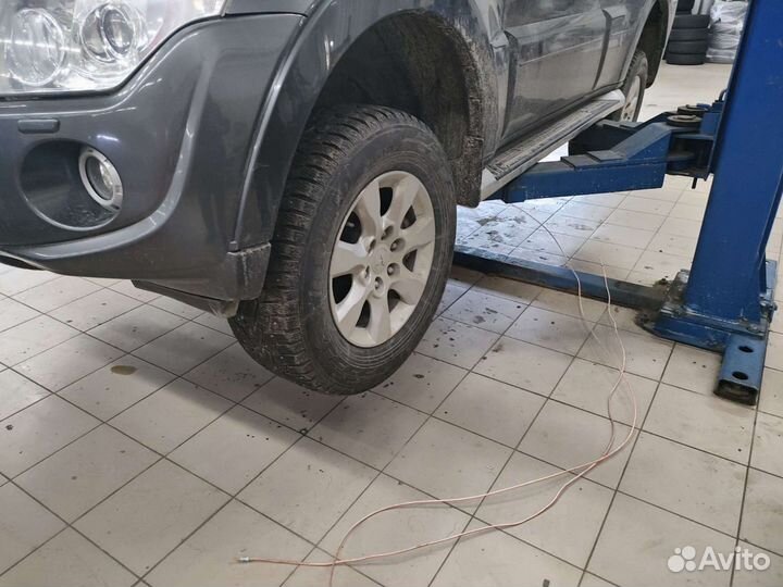 Mitsubishi Pajero 3 и 4 поколение трубка тормозная