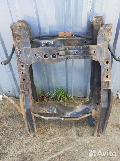 Балка подмоторная (подрамник) Опель Вектра А