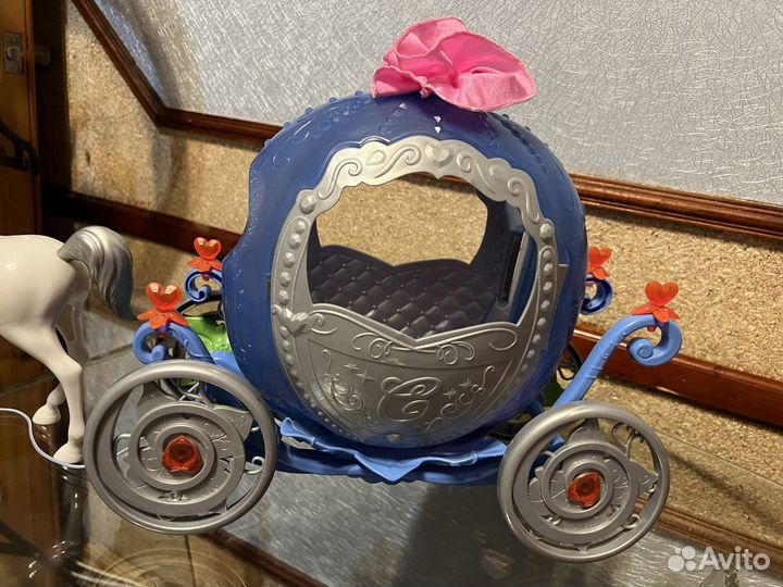 Волшебная карета для Золушки с Золушкой в подарок