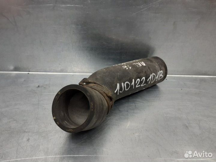 Шланг системы охлаждения Volkswagen Golf Iv/Bora