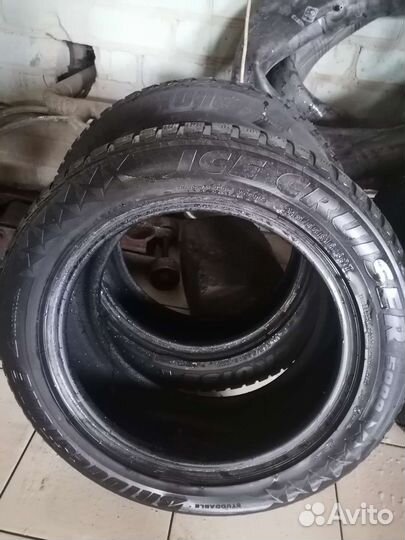 Bridgestone Ice Cruiser 5000 215/55 R16 96T