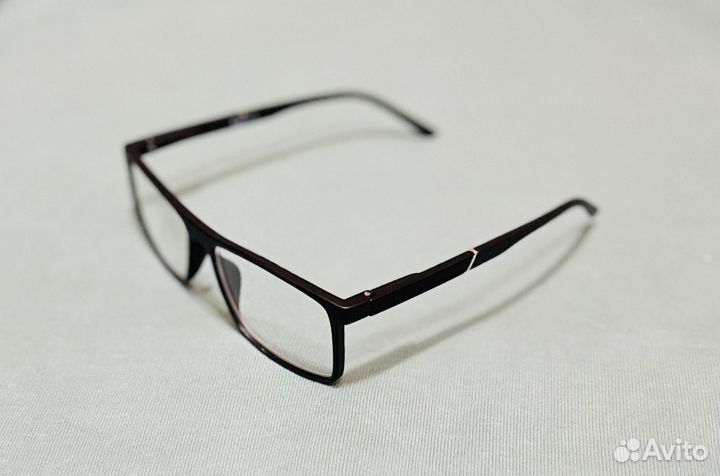 Очки для зрения от -1 до -2,5 и от +1 до +2,5