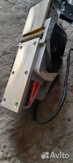 Рубанок электрический