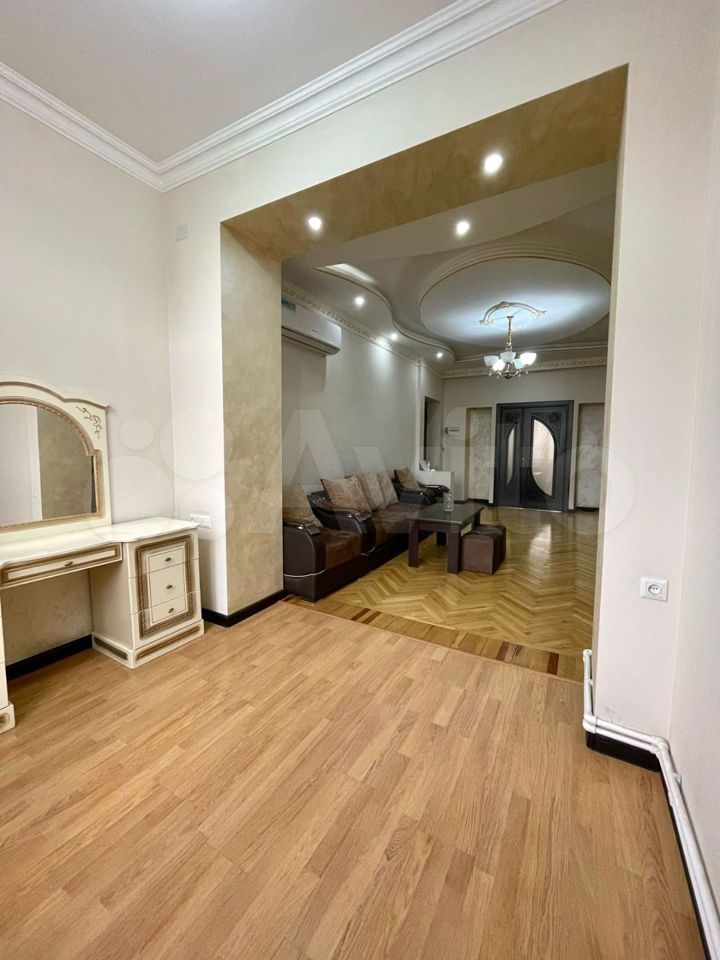 3-к. квартира, 110 м² (Армения)