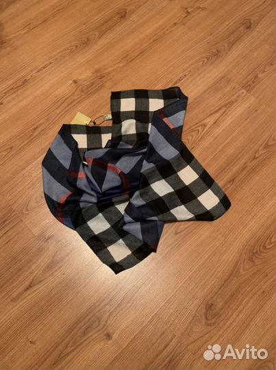 Шарф,платок 100 wool