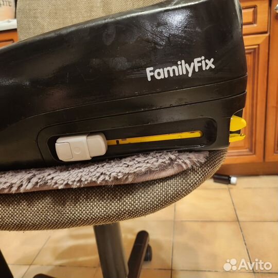 База maxi cosi Family Fix