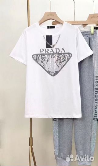 Спортивный костюм женский Prada