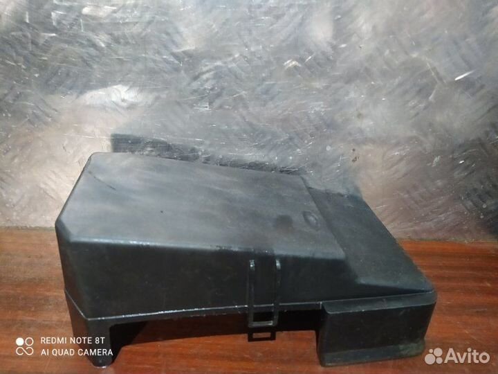 Крышка блока предохранителей Mazda 6