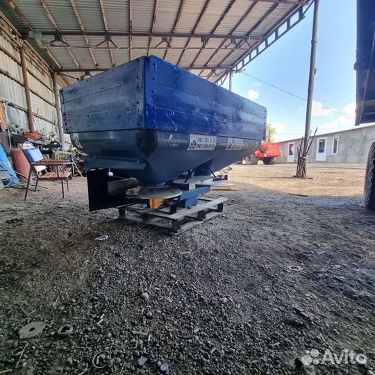 Разбрасыватель минеральных удобрений