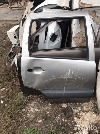 Задняя правая дверь Шевроле Нива