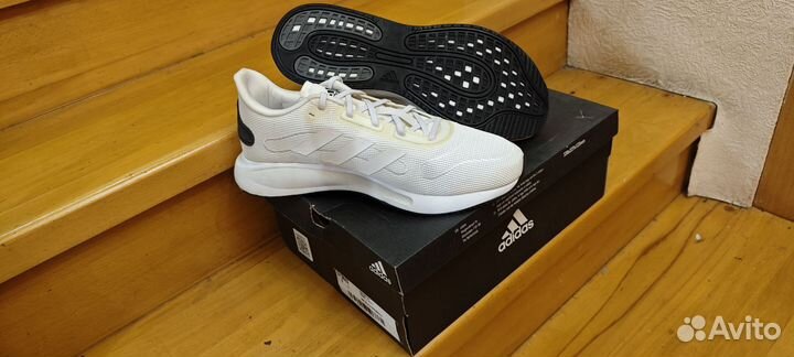 Кроссовки Adidas 42 размер оригинал