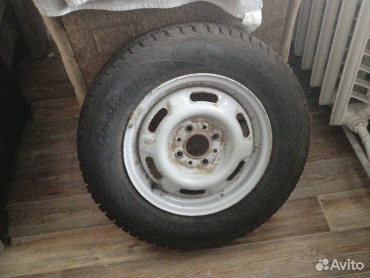 Шины на автомобиль