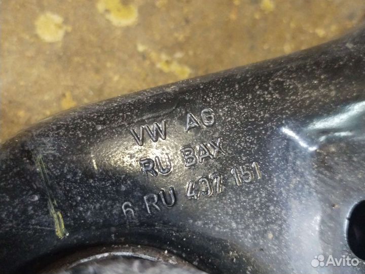 6RU407151 VAG Рычаг передний левый