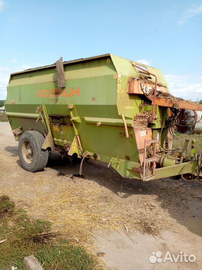 Миксер-кормораздатчик Хозяин (Запагромаш) ИСРК-12Г, 2015