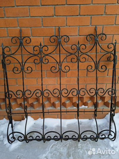 Решётка кованая на окно бу