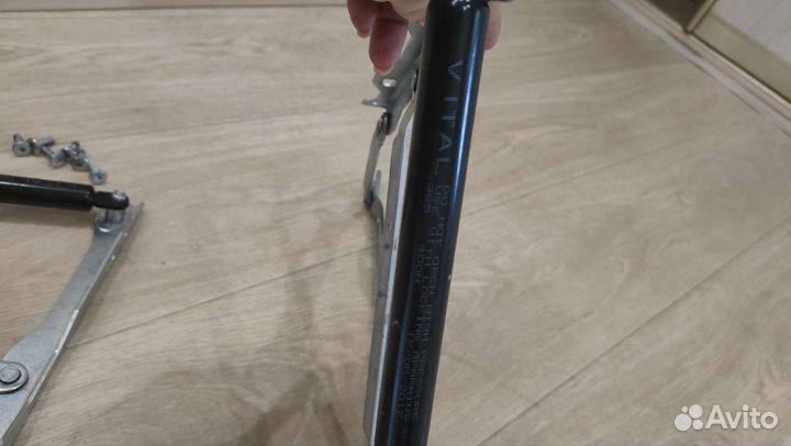 Подъемный механизм для кровати, дивана