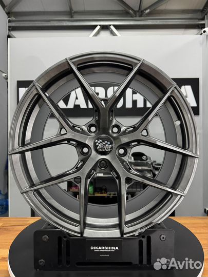 Новые диски R18 Vossen на Hyundai Sonata 5/114