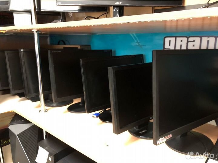 Мониторы 17-19 дюймов