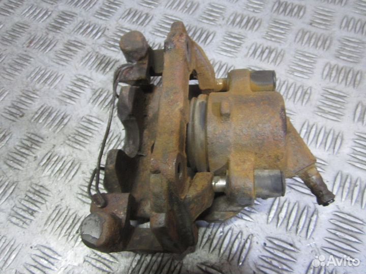 Суппорт тормозной передний Volvo 850 1991-1993