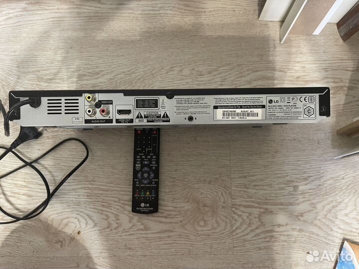 Blu-ray плеер LG
