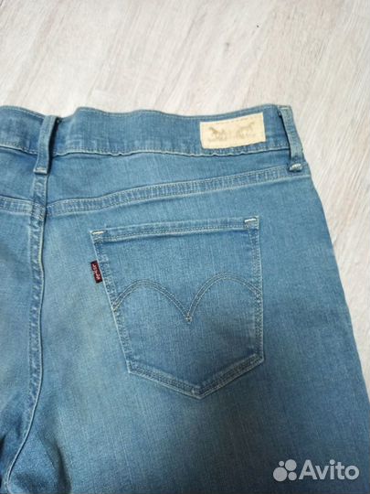 Шорты женские джинсовые Levi's,р.31