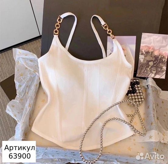 Топ на брительках