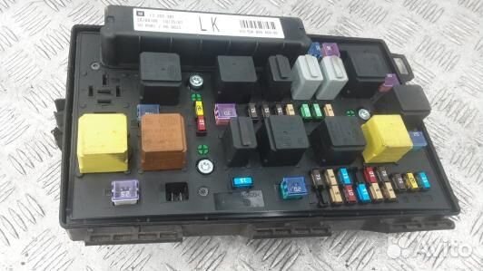 Блок предохранителей opel astra H (MML05M101)