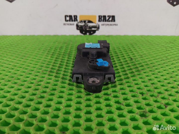 Активатор замка багажника Hyundai Trajet