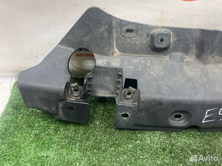 Накладка замка капота передняя Ford Kuga 2 2.0