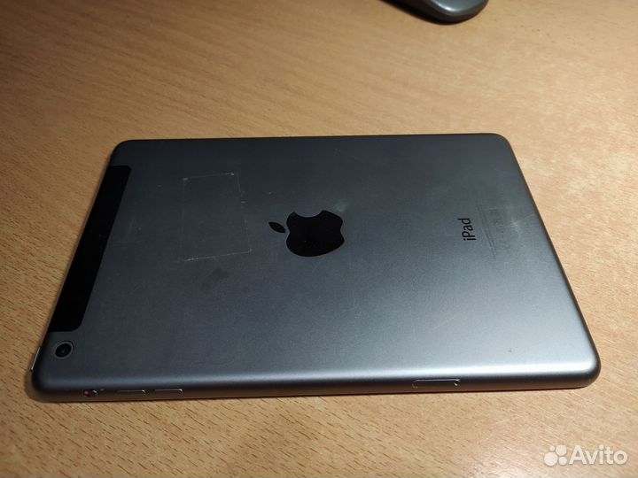iPad mini a1490