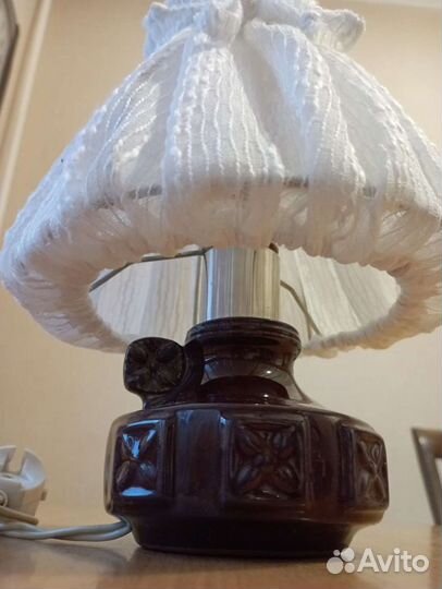 Лампа настольная светильник