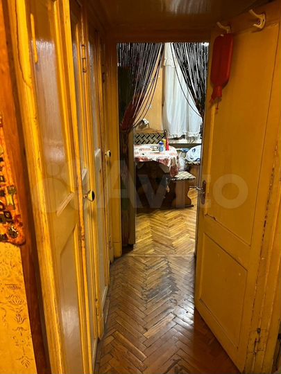 Доля в 3-к. квартире, 75 м², 2/5 эт.