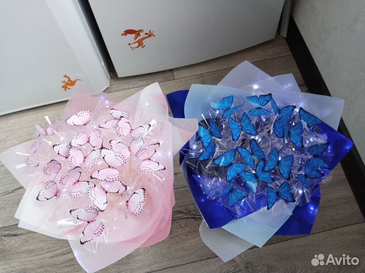 Букет из бабочек светильник