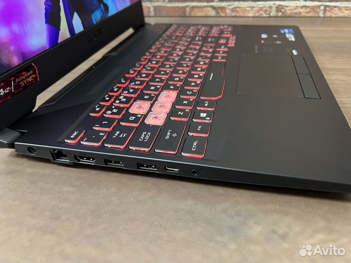 Игровой ноутбук Asus i5 RTX 15,6 IPS 144 герца