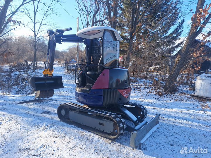 Мини-экскаватор Komatsu PC20UU, 2000