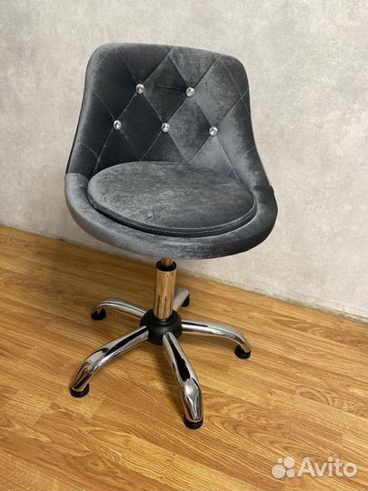 Стул мастера новый, велюр