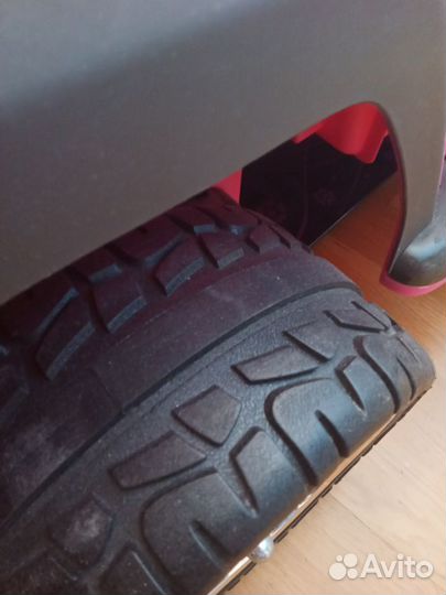 Детский электромобиль