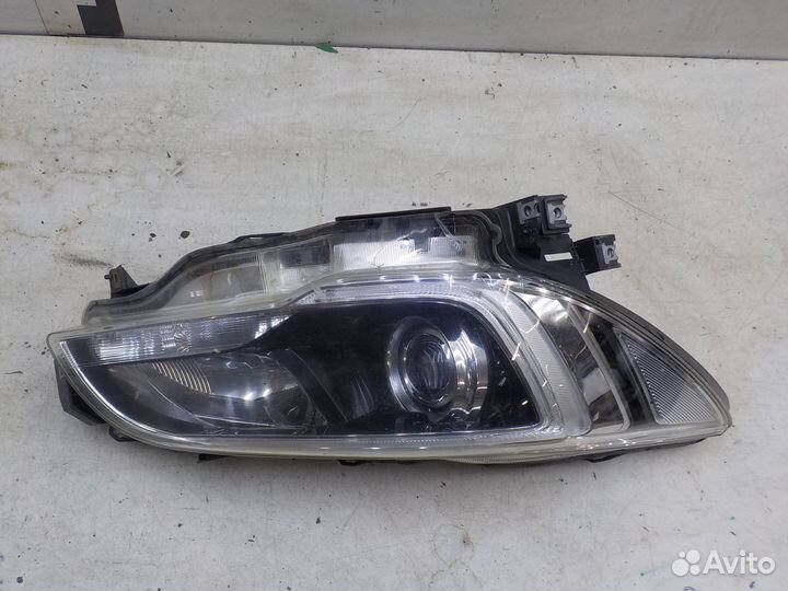 Фара правая Subaru Outback