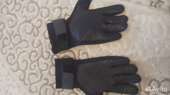 Неопреновые перчатки