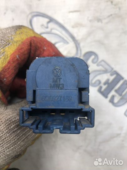 Датчик педали сцепления Skoda Fabia