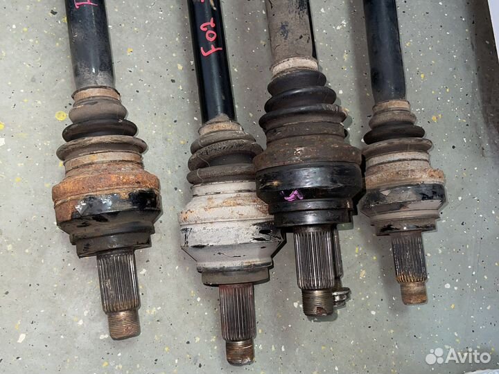 Приводной вал колеса зад L BMW F02 F07 F12