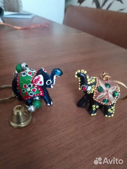 Брелок для ключей слоник цена за оба