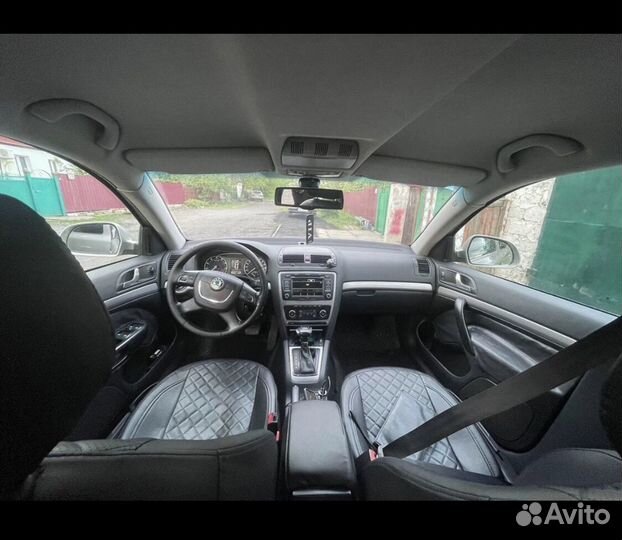 Skoda Octavia 1.8 AMT, 2010, 270 000 км