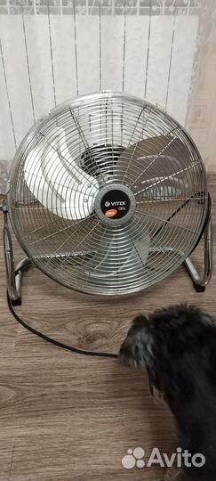 Вентилятор напольный Vitek vt-1923