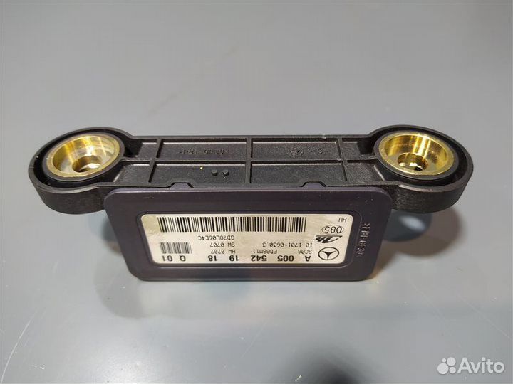 Датчик ускорения Mercedes Glk-Class X204