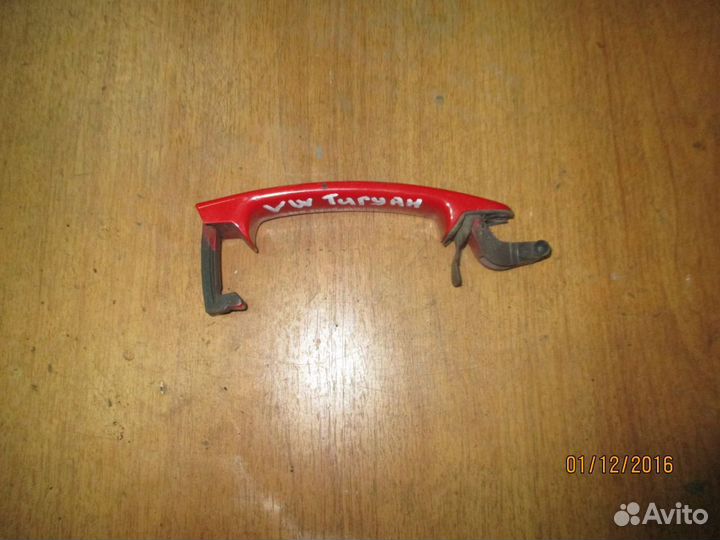 Ручка двери наружная 5N0837205M Фольксваген Тигуан