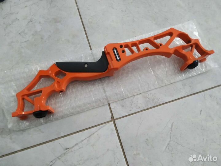 Лук для стрельбы 50lbs(22кг) + 6 стрел